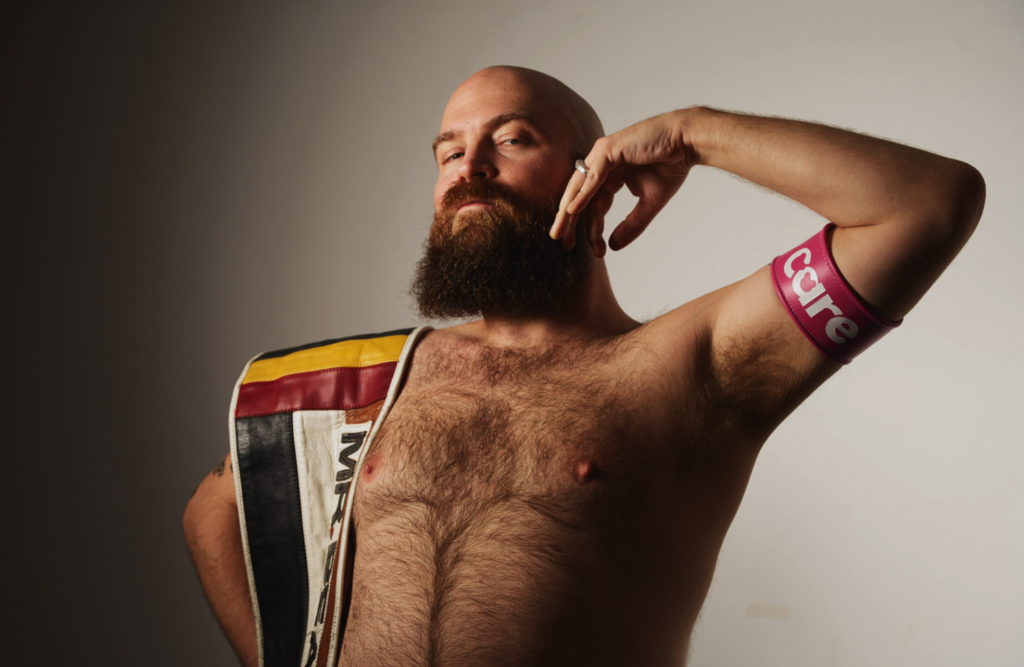 Pavel Mr Bear Belgium 2026 - showing he cares (with his arm band)